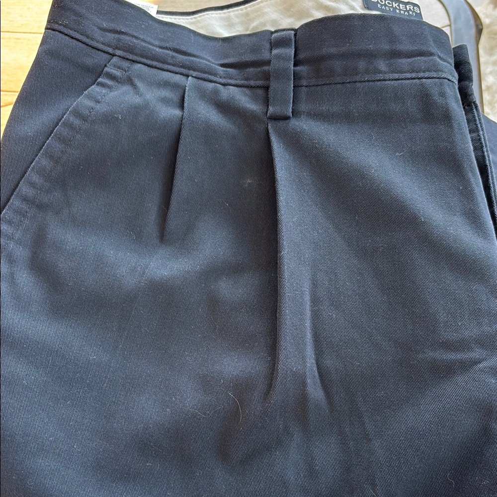 Dockers Pleated Trousers